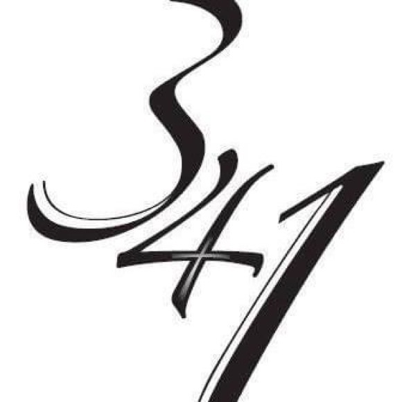 I sold my closet! - Picture 11 of 13